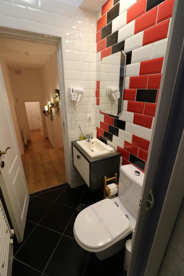 Cozy Old Town Apartment - Free Minibar Bukurešť Exteriér fotografie